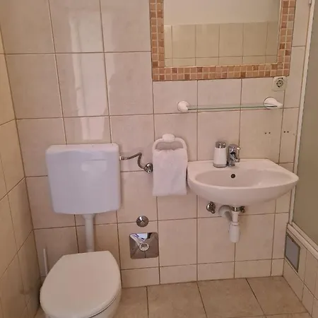 Apartmani Domink Apartment *